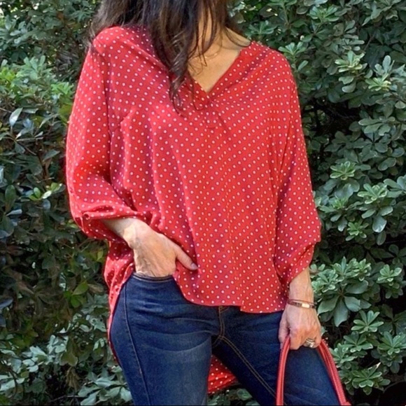 Tops - ✨LAST ONE✨Red polka dot tunic top